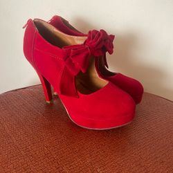 Red Bow Pumps size 7.5