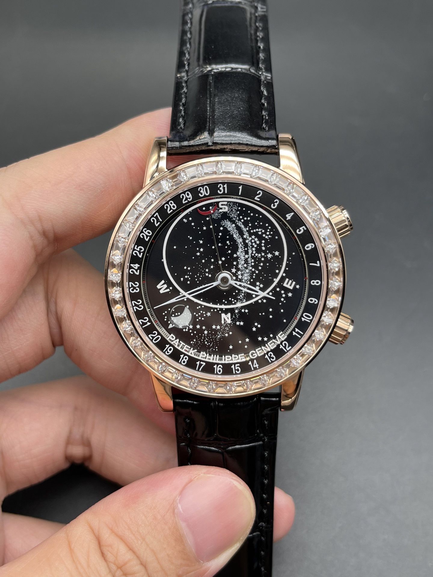πππππ€ ππ‘π’π₯π’π©π©π Complex Function Timepiece Series Watches