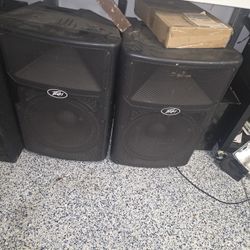 Powered Speakers 