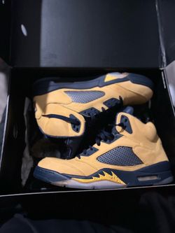 Jordan 5 Michigan