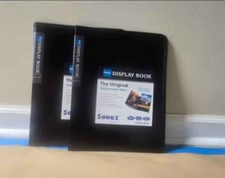 2 Display Books