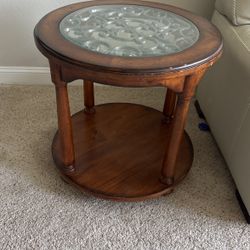 Solid Wood Tables 