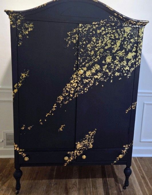 Armoire