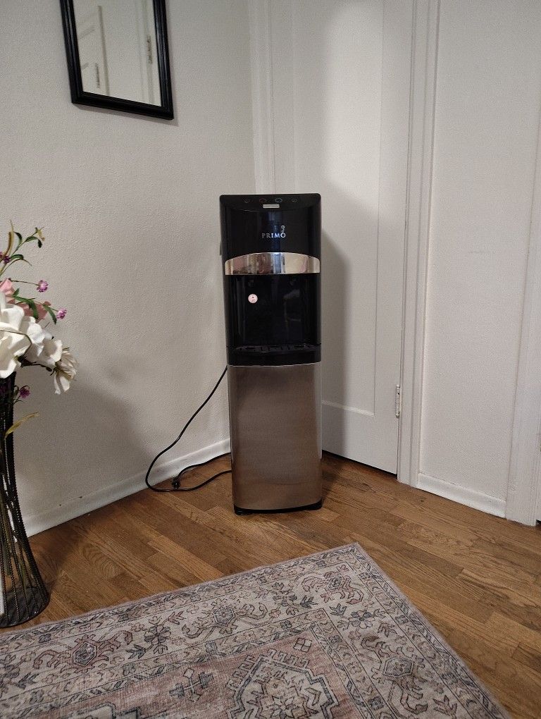 5 Gallon Primo Hot And Cold Water Tower.