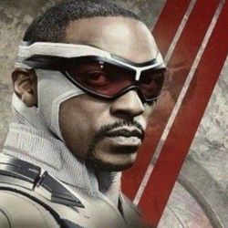 Hot Toys 🔥 The Falcon