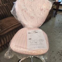 Cute Spring Hello Kitty Chair 