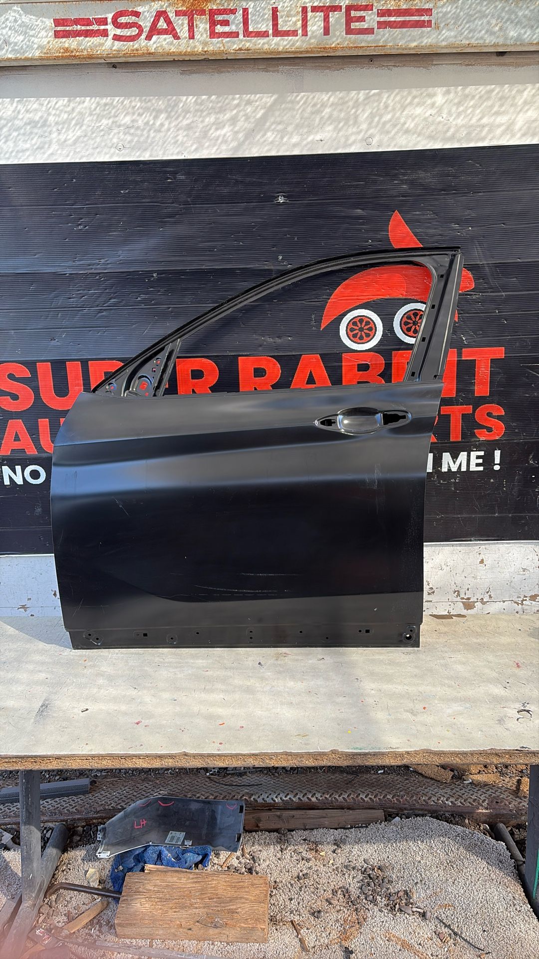 2016 X1 Door Front Driver OEM NEW 2022