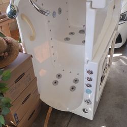 Walk In Hot Tub Jacuzzi