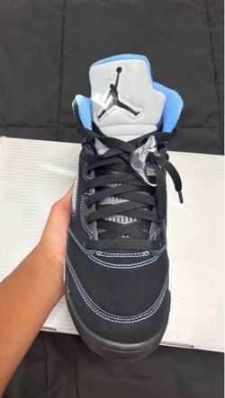 Authentic university blue jordan 5s
