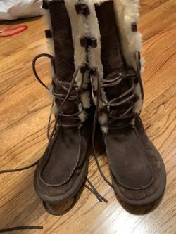 Women’s size 7 ugg boots
