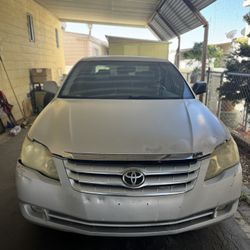2005 Toyota Avalon