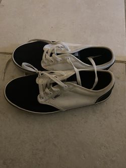 Vans Size 6 in girls 
