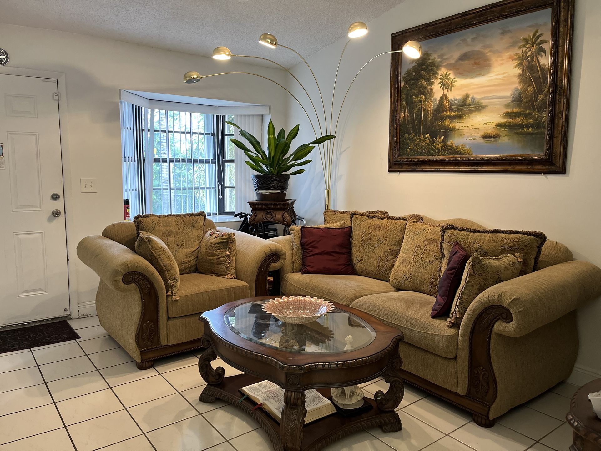 Coaster Fine Furniture Antique Solid Wood Coaches And Tables