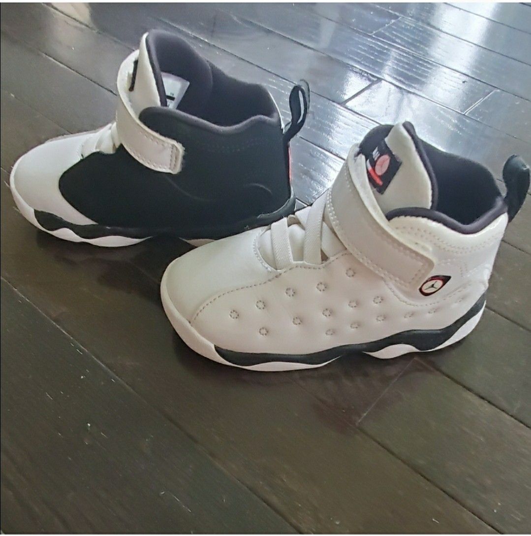 8C Black & White Jordans