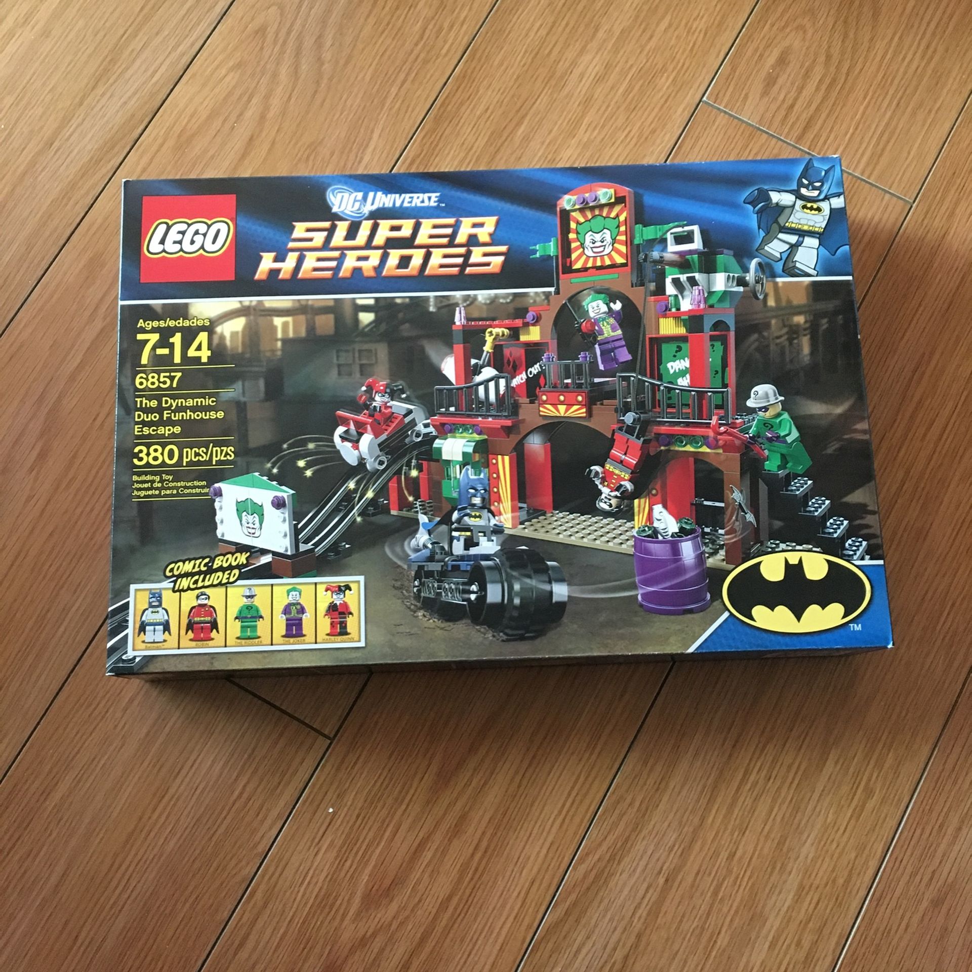 Lego dynamic duo funhouse escape hotsell