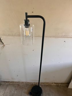 Floor lamp