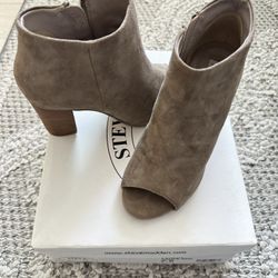 Steve Madden Woman Booties