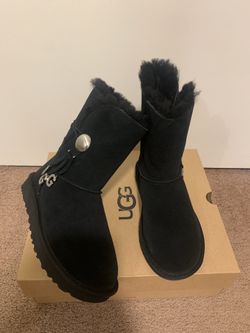 100% Authentic Brand New in Box UGG Bailey Bow Charm Boots / Color: Black / Women size 5 and Women size 7
