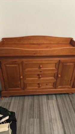 Dresser