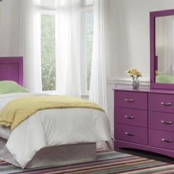 Juvenile Bedroom Set