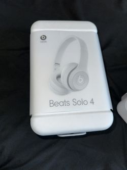 Beats Solo 4