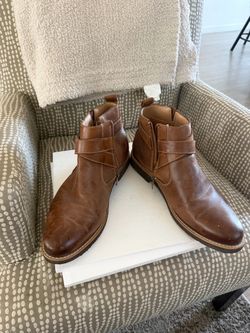 Steve maddens  Brown Leather Ankle Boots