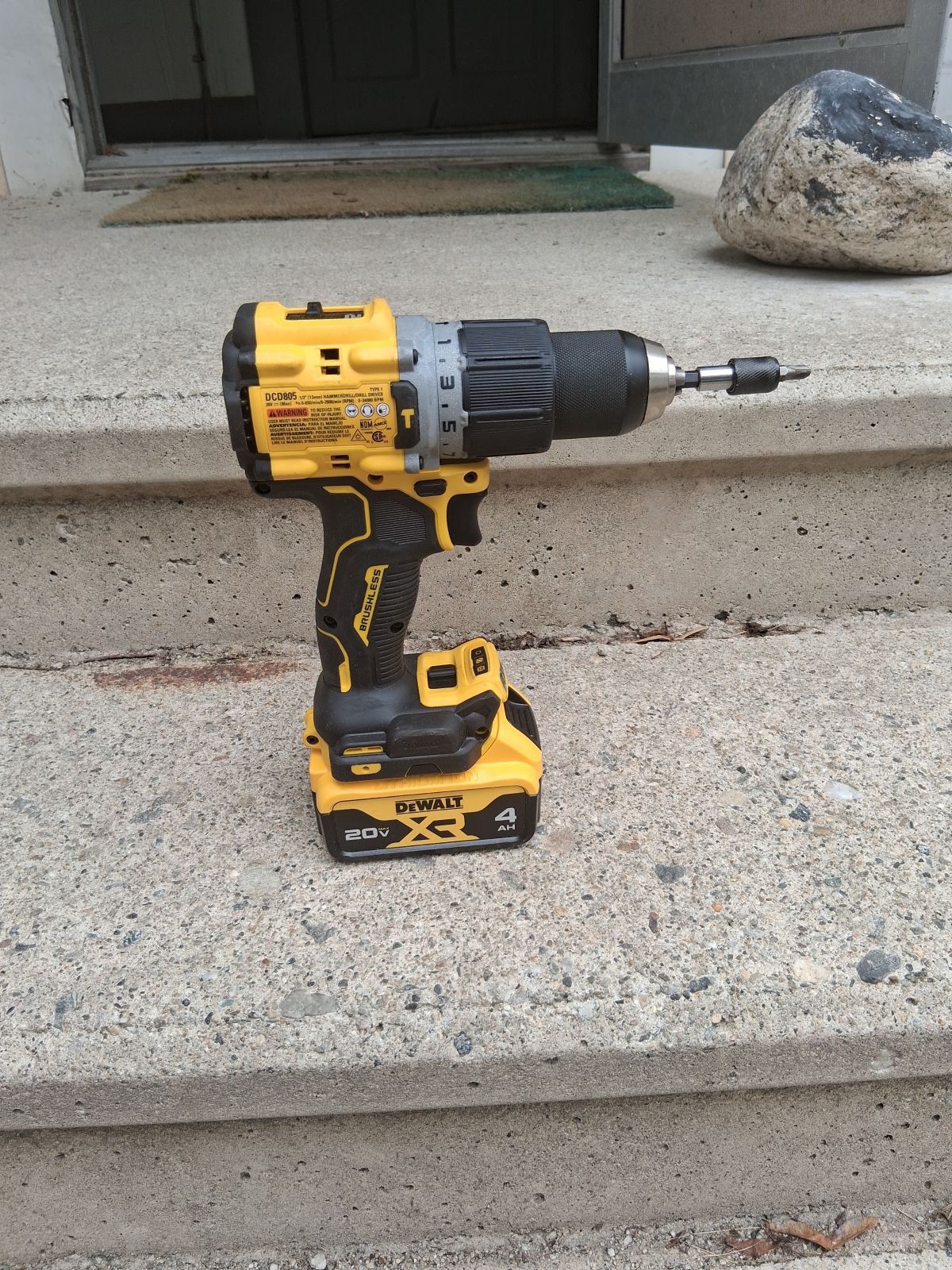 Brand New Dewalt 1/2 Hammer Drillwith 4 Ah Battery