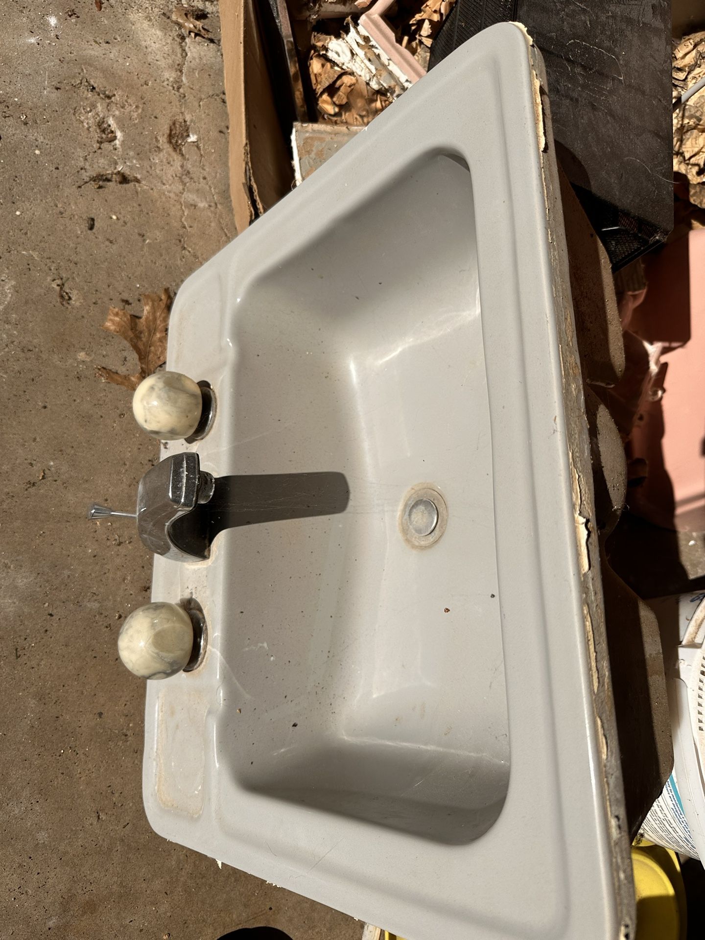 Vintage Universal Rundle 1950’s Grey Sink And Toilet