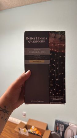 Brand new curtain lights