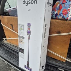 DYSON V8 CORDLESS VACUUM