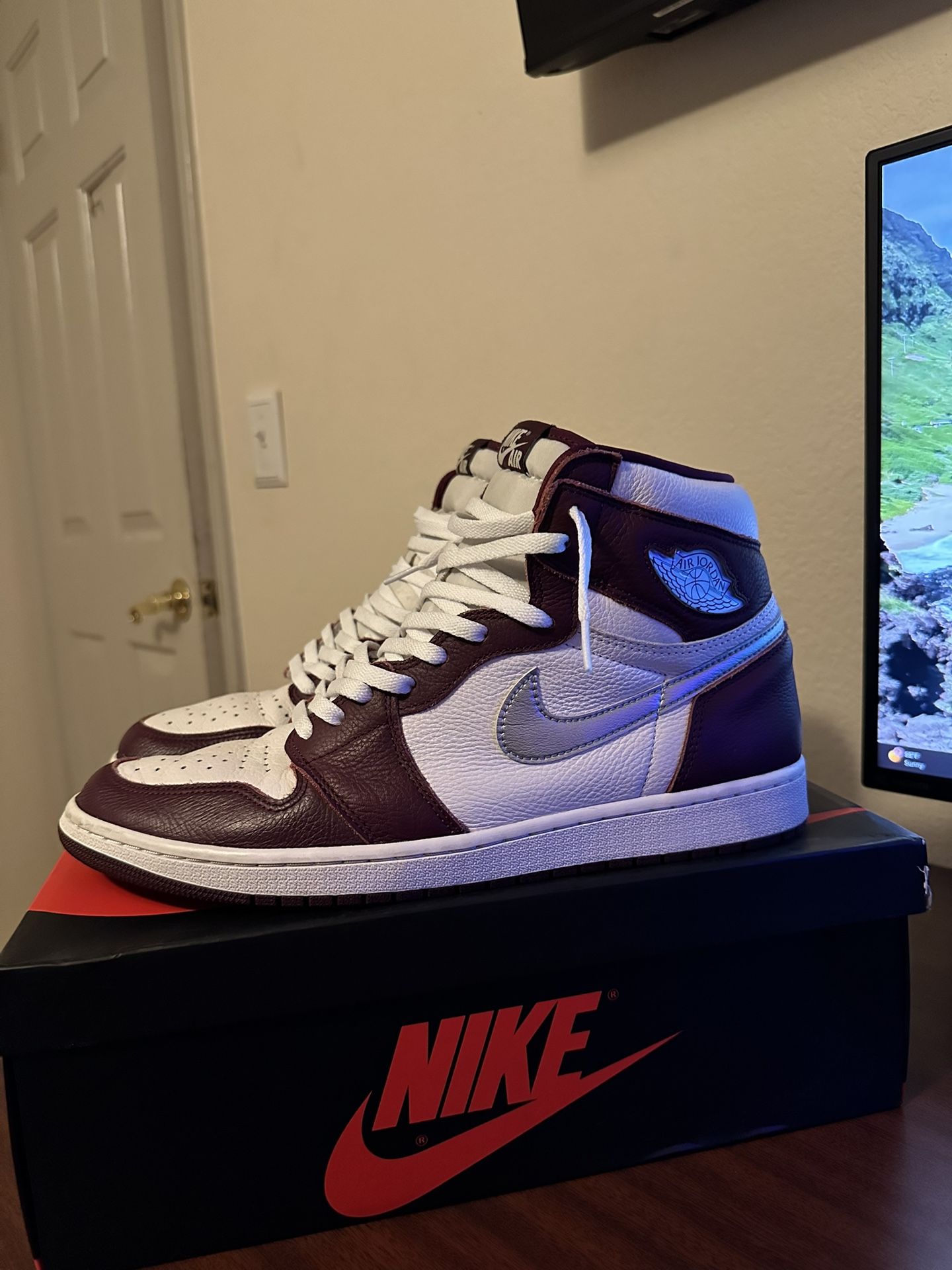 Jordan 1 Retro High OG Bordeaux 
