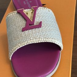 L Vuitton Flats Size 38 EUR