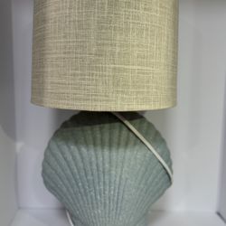 Ceramic Shell Lamp