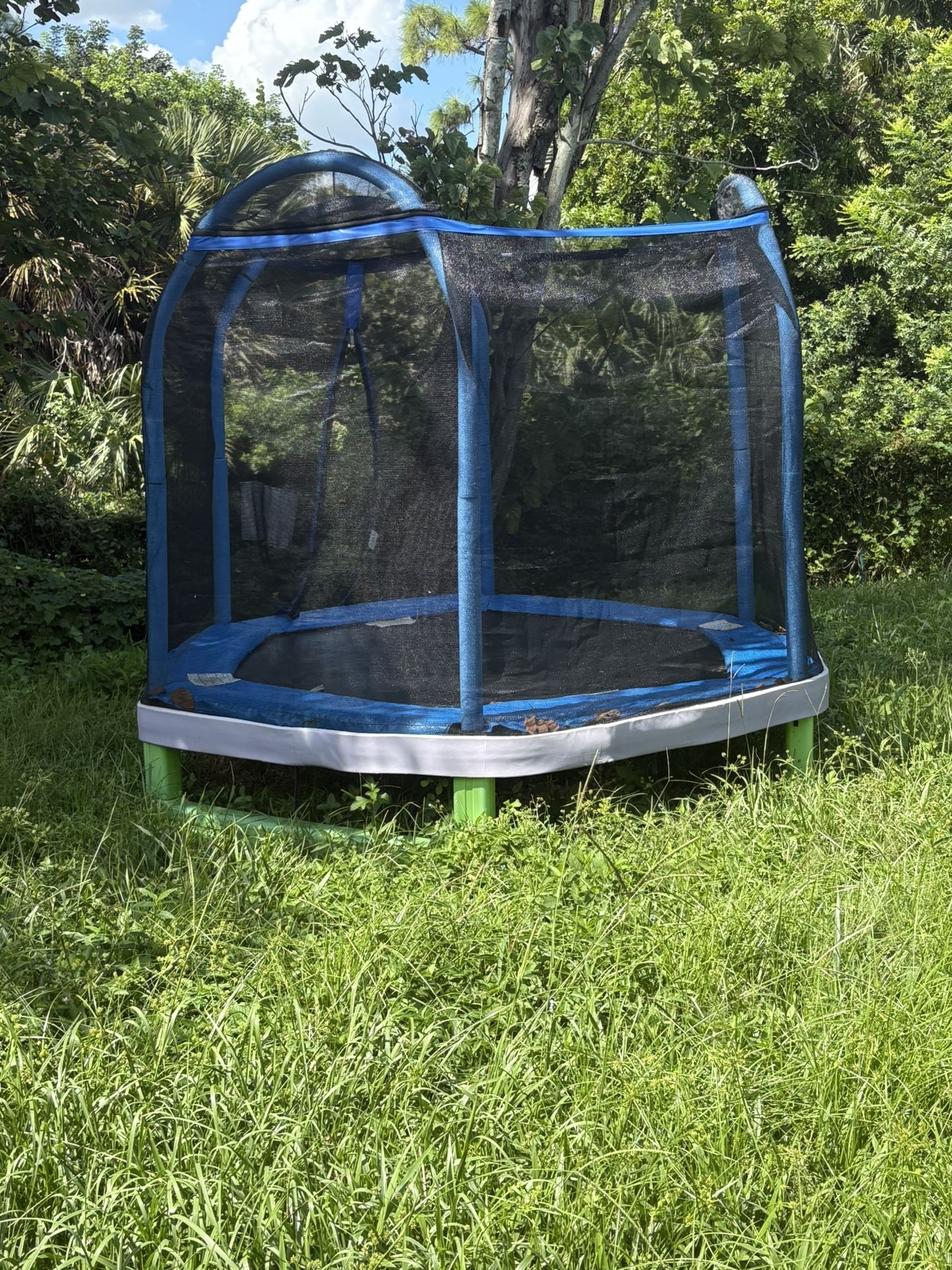 Trampoline