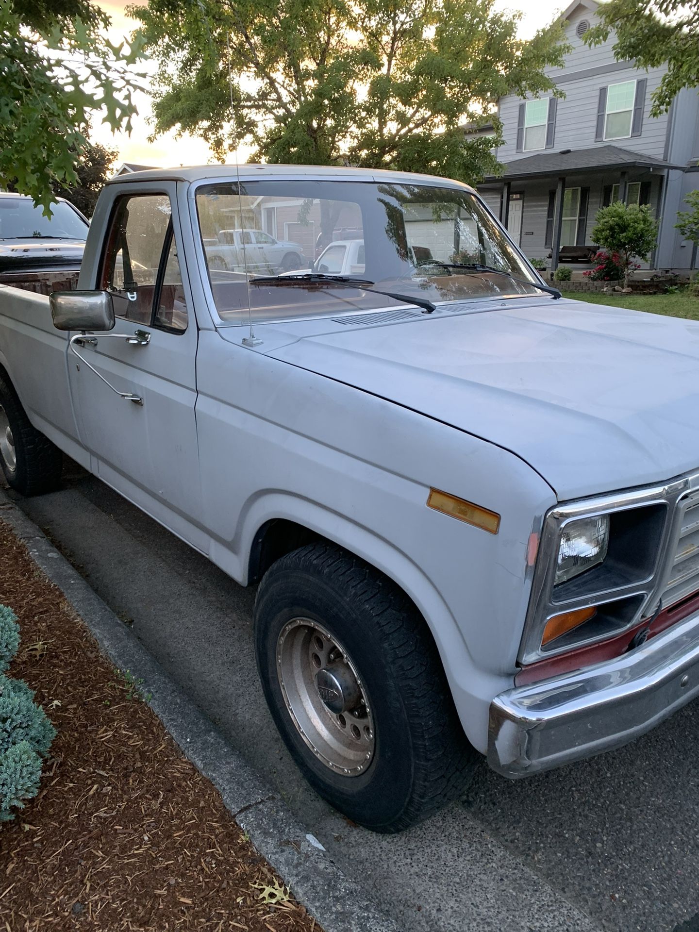 1985 Ford F250 6.9 L Diesel