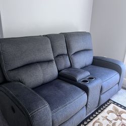Steve Silver Lovell Charcoal Electric Console Sofa