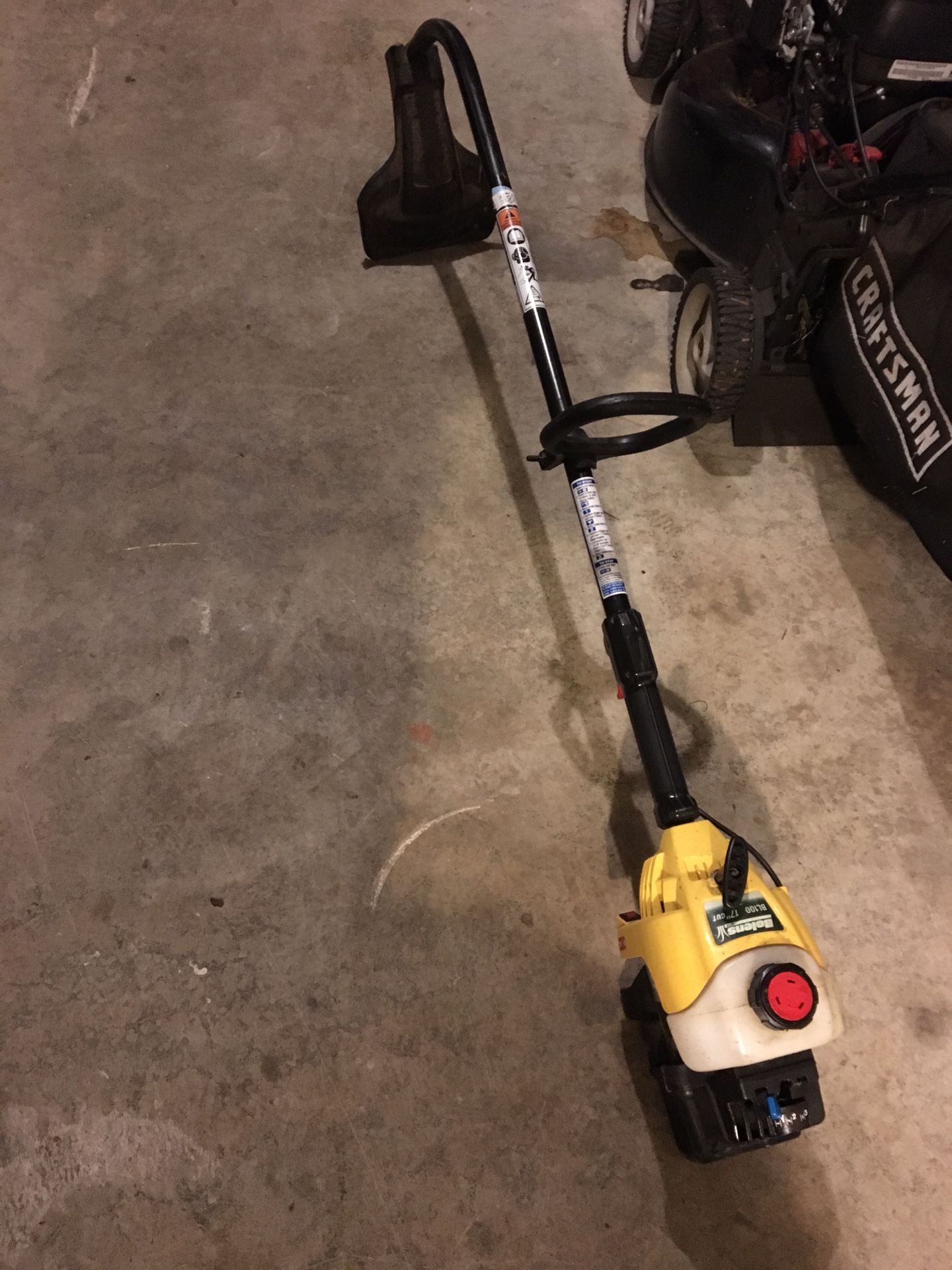 FREE Bolens by MTD String Trimmer (BL100) 31cc for Sale in Olympia, WA