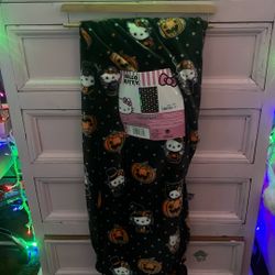 Hello Kitty Halloween Blanket 