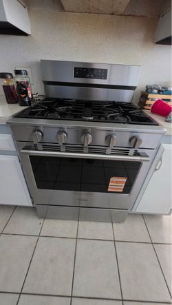 Gas stove (5 months old)