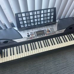 Yamaha Electric keyboard