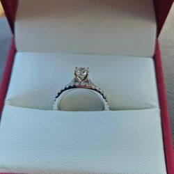 1/2 carat round center 14k White Gold 1 carat total weight wedding ring and band!!