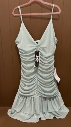NWT. Juniors V-Neck sleeveless Bodycon Slip Dress