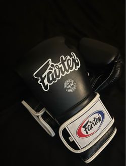 Fairtex 12oz Boxing Gloves Black BGV9