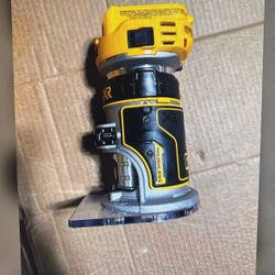 DeWalt 20V Router DCW600B