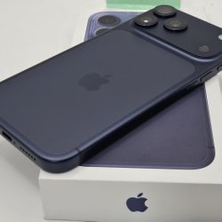 Apple iPhone 17 pro max 512gb unlocked deep blue like new %100 battery!!Price Firm!