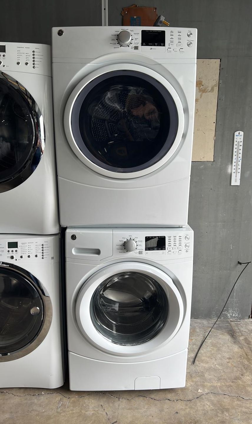 GE Front Load Washer Dryer White Combo