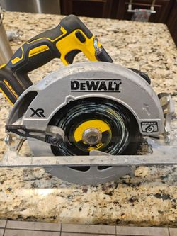 DeWalt DCS574 7-1/4" Cordless Circular Saw (tool only)
