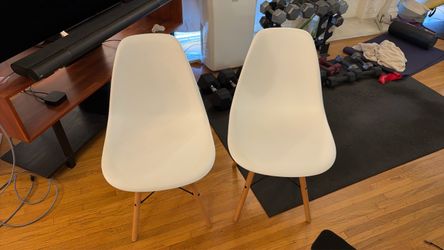 White Modern Side Chairs with Wood Legs – Set of 2