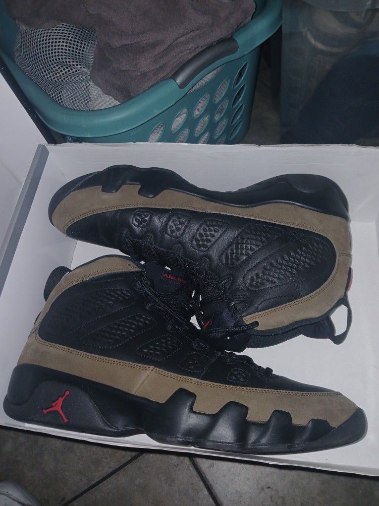 Jordan 9 Retro