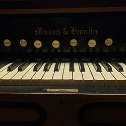 Pump Organ 